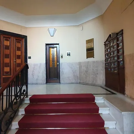 Apartamento Urban Jungle - Self Check-in, Metro, Train *