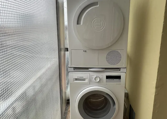 Urban Jungle - Self Check-in, Metro, Train Apartmán *